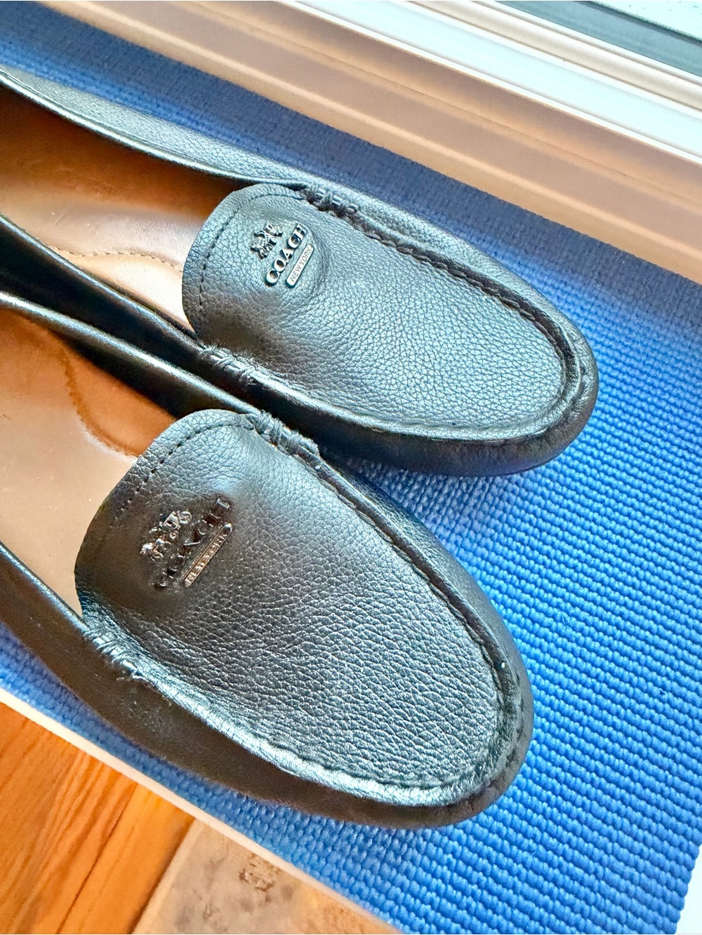 Coach Mary Lock Up Pebble Leather Loafers Womens 7.5 Black Slip On Flats - Picture 4 of 9